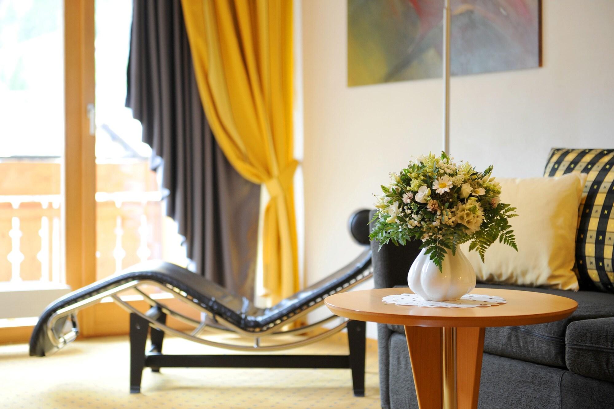 Alpine Perren Hotel