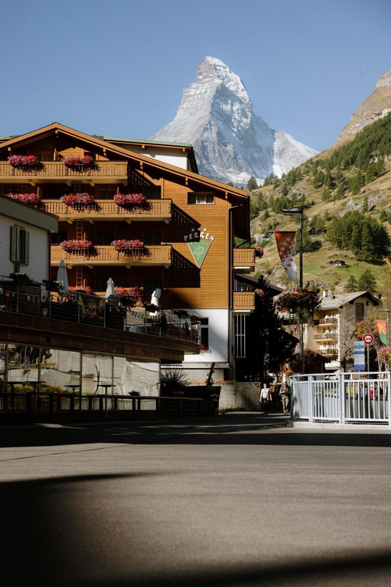 Alpine Perren Hotel
